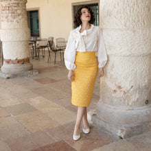 Load image into Gallery viewer, Blusa Capri
