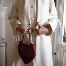 Carica l&#39;immagine nel visualizzatore di Gallery, Cappotto Dicembre
