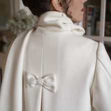 Carica l&#39;immagine nel visualizzatore di Gallery, Cappotto Dicembre
