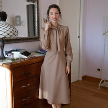 Carica l&#39;immagine nel visualizzatore di Gallery, Abito Caffè Latte
