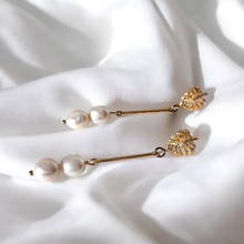 Carica l'immagine nel visualizzatore di Gallery, Orecchini Pearl Monstera
