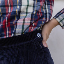 Carica l&#39;immagine nel visualizzatore di Gallery, Pantalone in velluto Mr. Bennet
