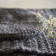 Carica l&#39;immagine nel visualizzatore di Gallery, Coordinati in lana - Sciarpa e berretto - Abricot Atelier
