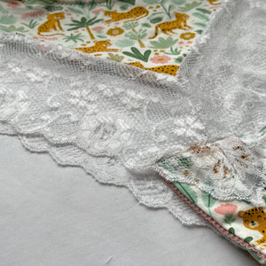 Brasiliana Daisy con leopardi