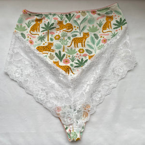Brasiliana Daisy con leopardi