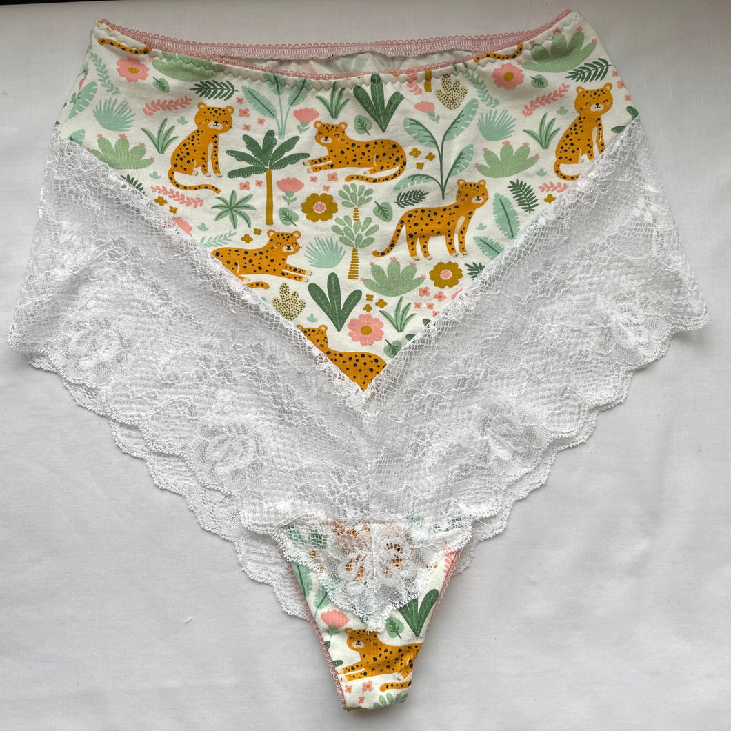 Brasiliana Daisy con leopardi